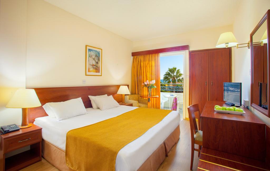 Kapetanios Hotel
