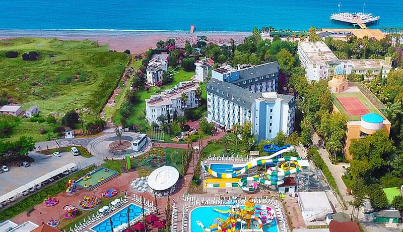 Club Aqua Plaza