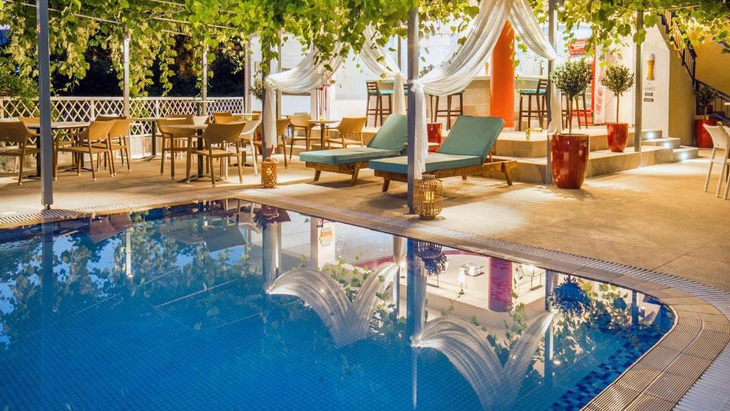 Thalassies Hotel