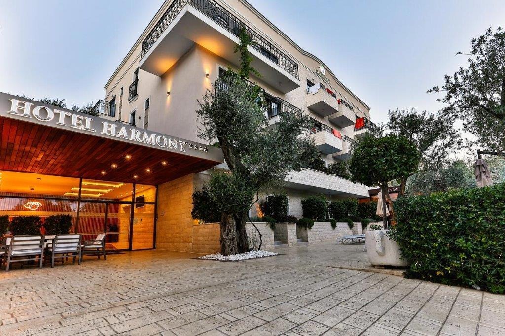 Hotel Harmony