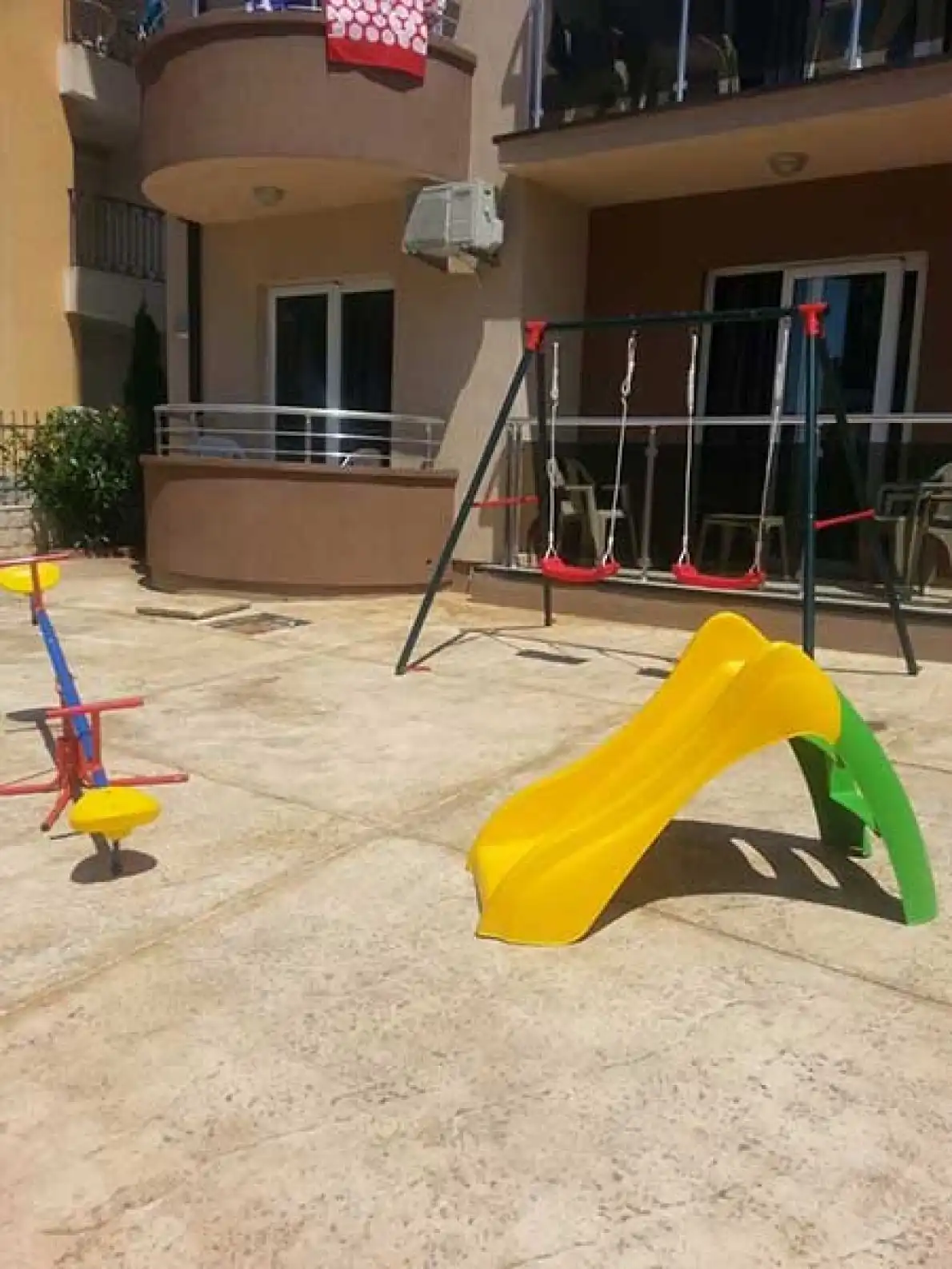 Apartmani Lara S