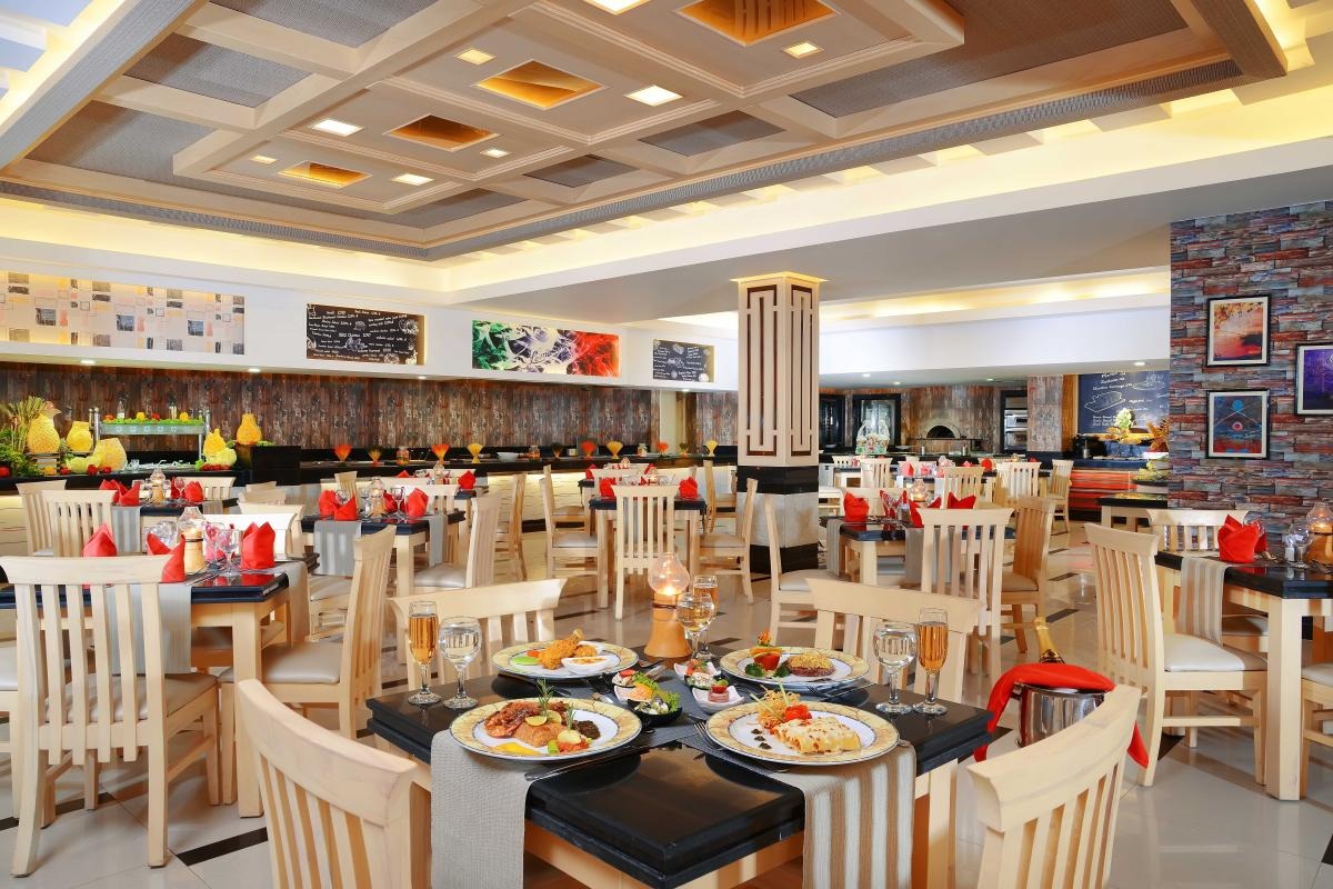 Pickalbatros Dana Beach Resort