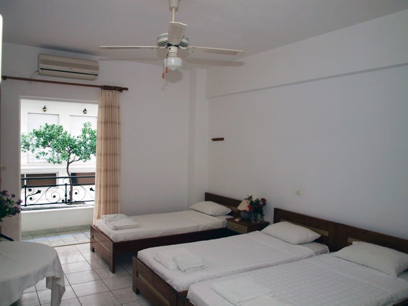 Kapolos Apartments