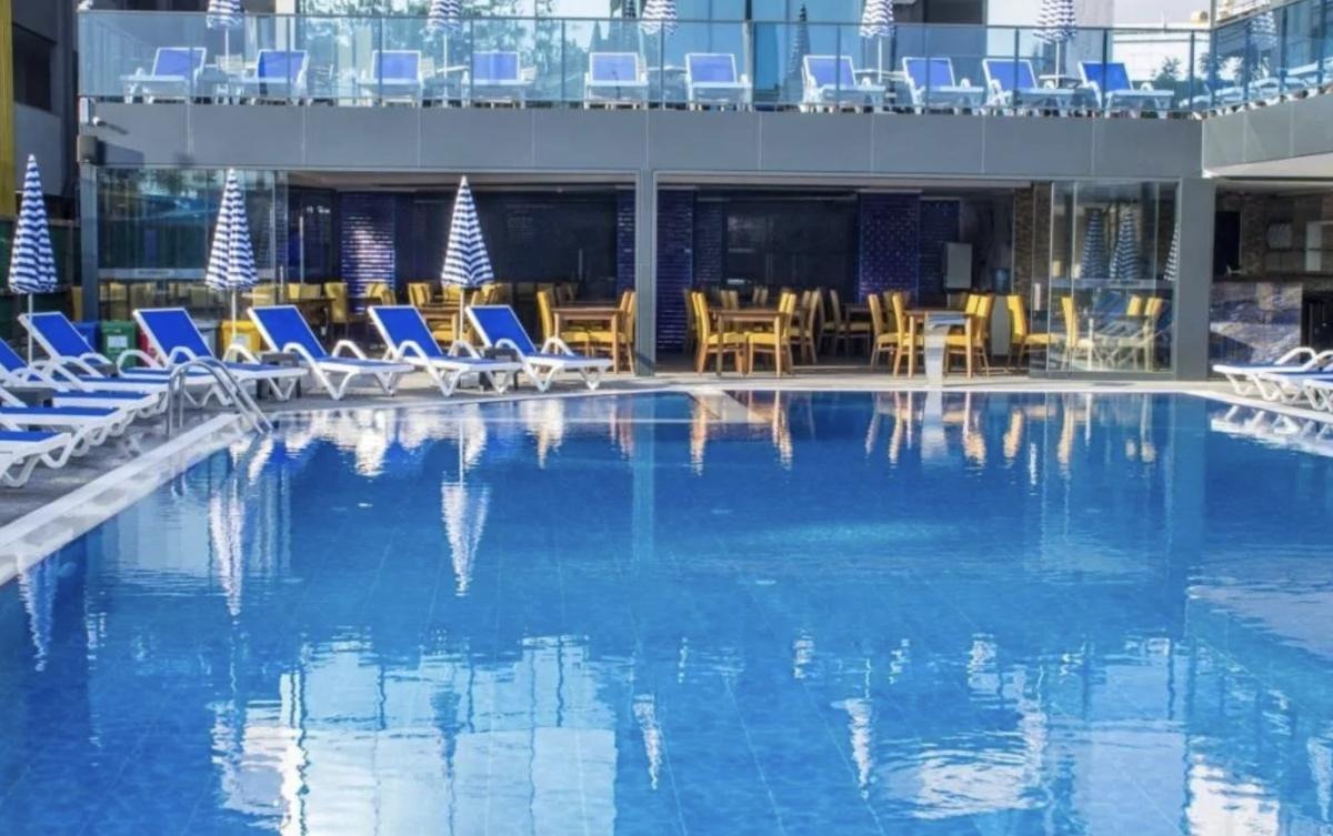 Relax Beach Hotel