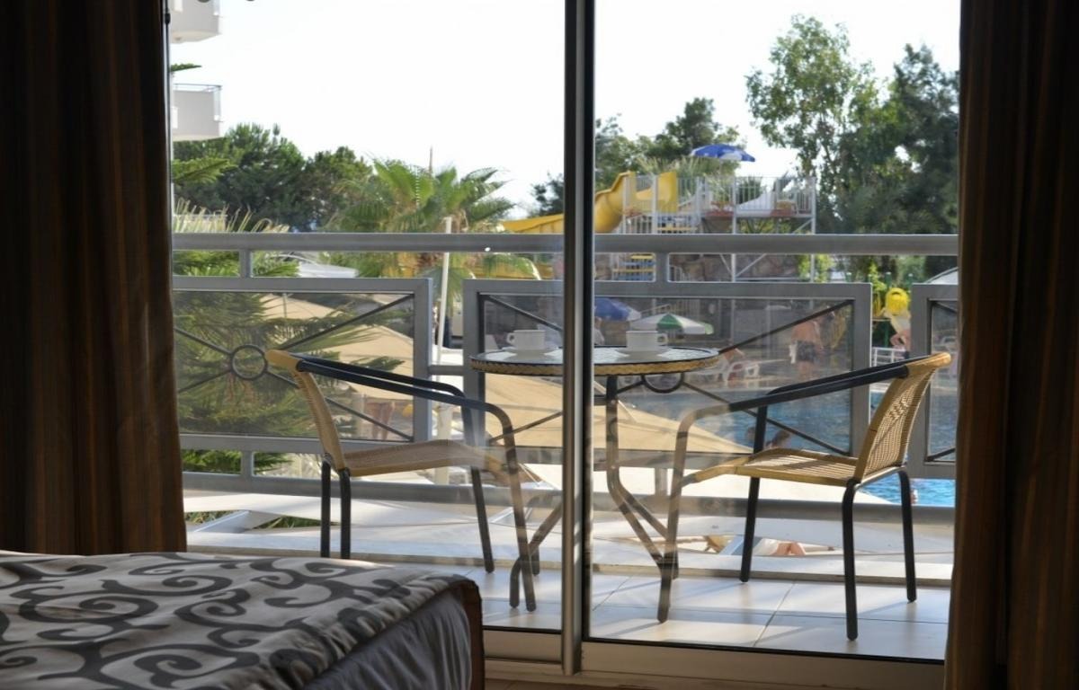 Asrin Beach Hotel