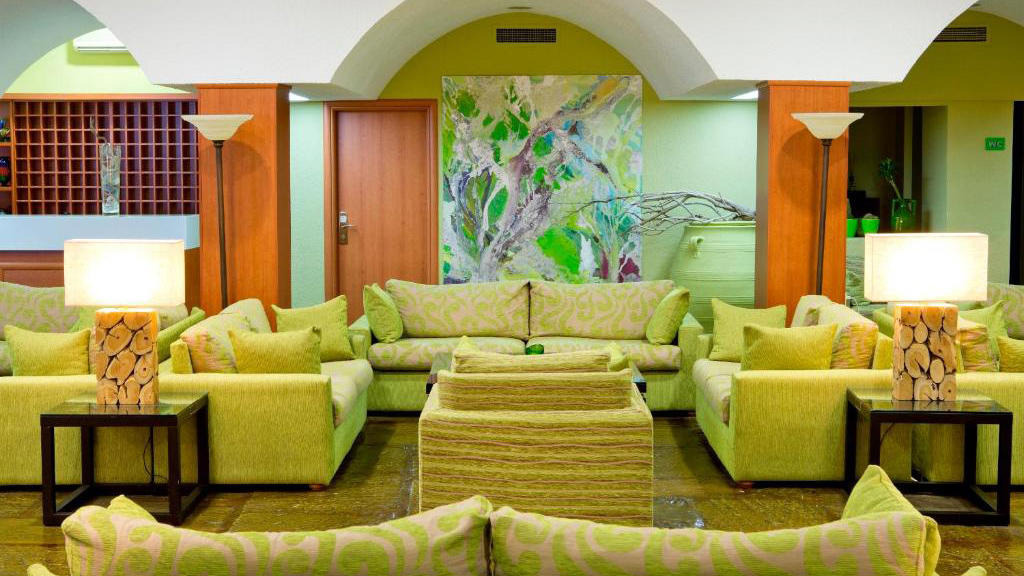 Delphi Beach Hotel