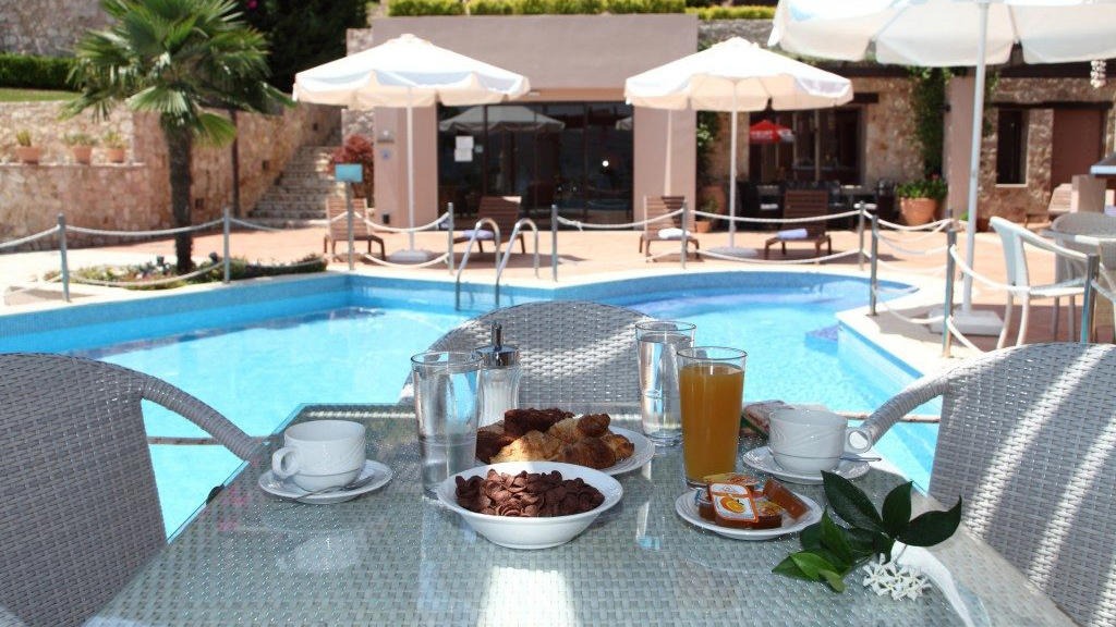 Tesoro Hotel