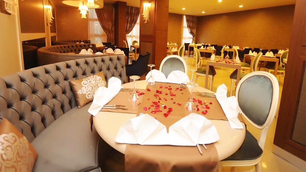 Insula Resort & Spa Hotel