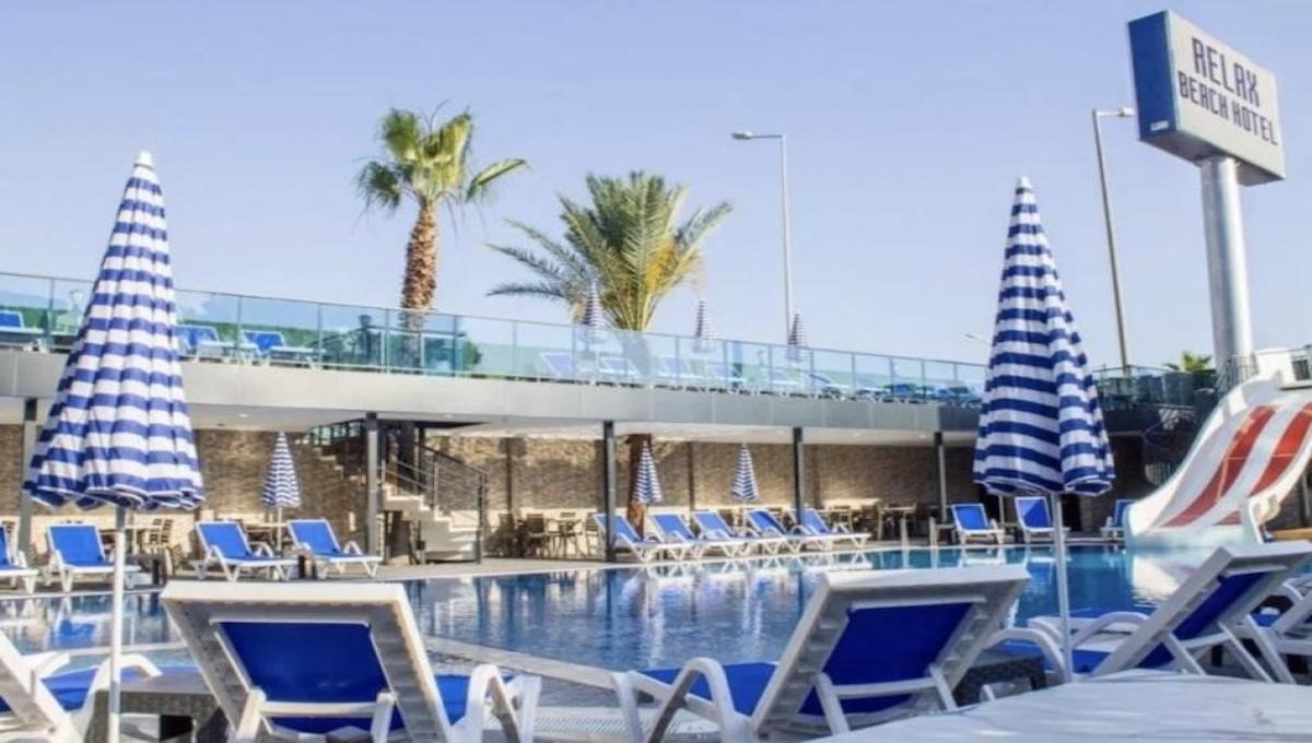 Relax Beach Hotel