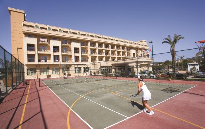 Crystal De Luxe Resort and Spa