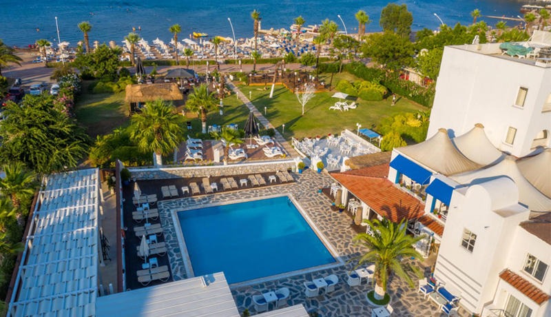 Casa BlancaBeach Hotel
