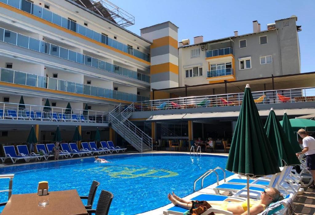 Hotel Arsi Enfi City Beach