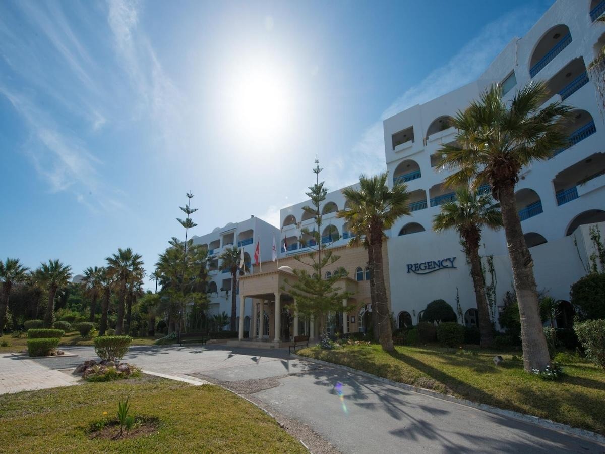Regency Hotel & Spa
