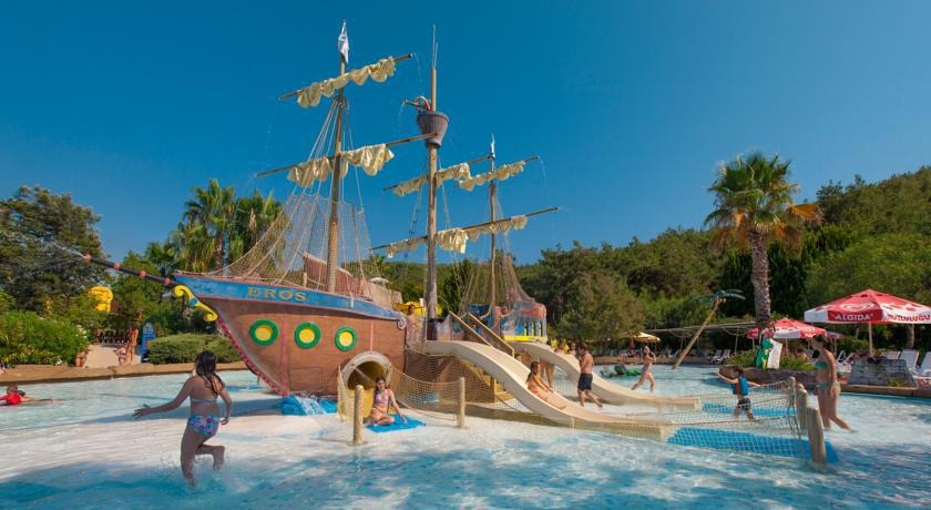 Aqua Fantasy Aquapark Hotel and Spa