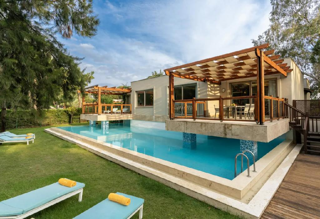 Kaya Palazzo Golf Resort