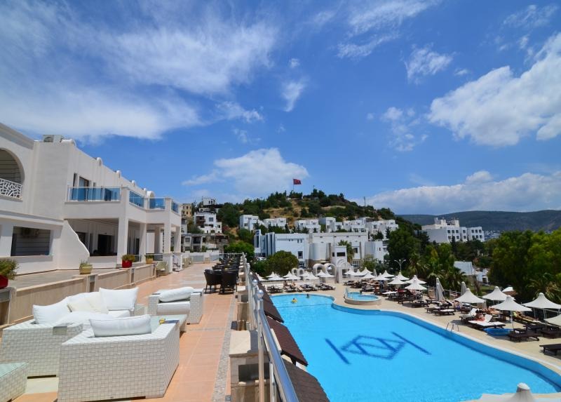 Azka Hotel