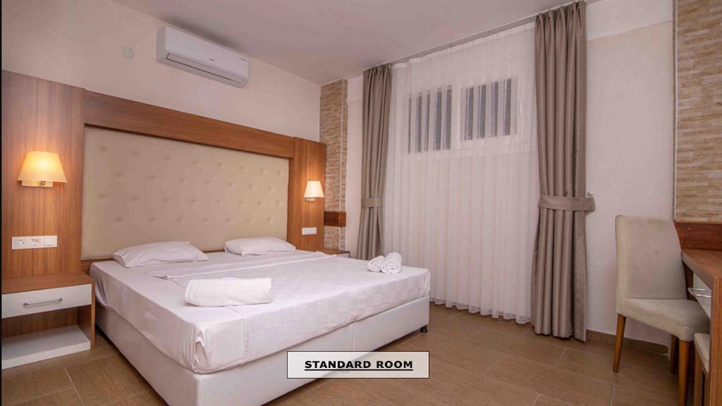 Ponz Hotel
