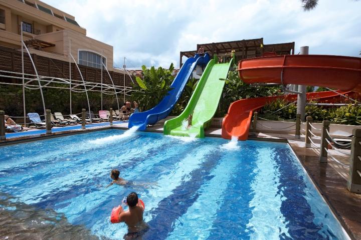 Crystal De Luxe Resort and Spa