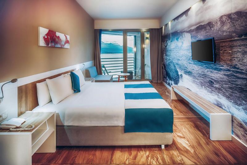 Hotel Carine Delfin