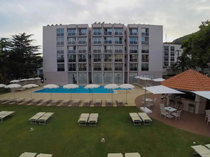 Hotel Tara