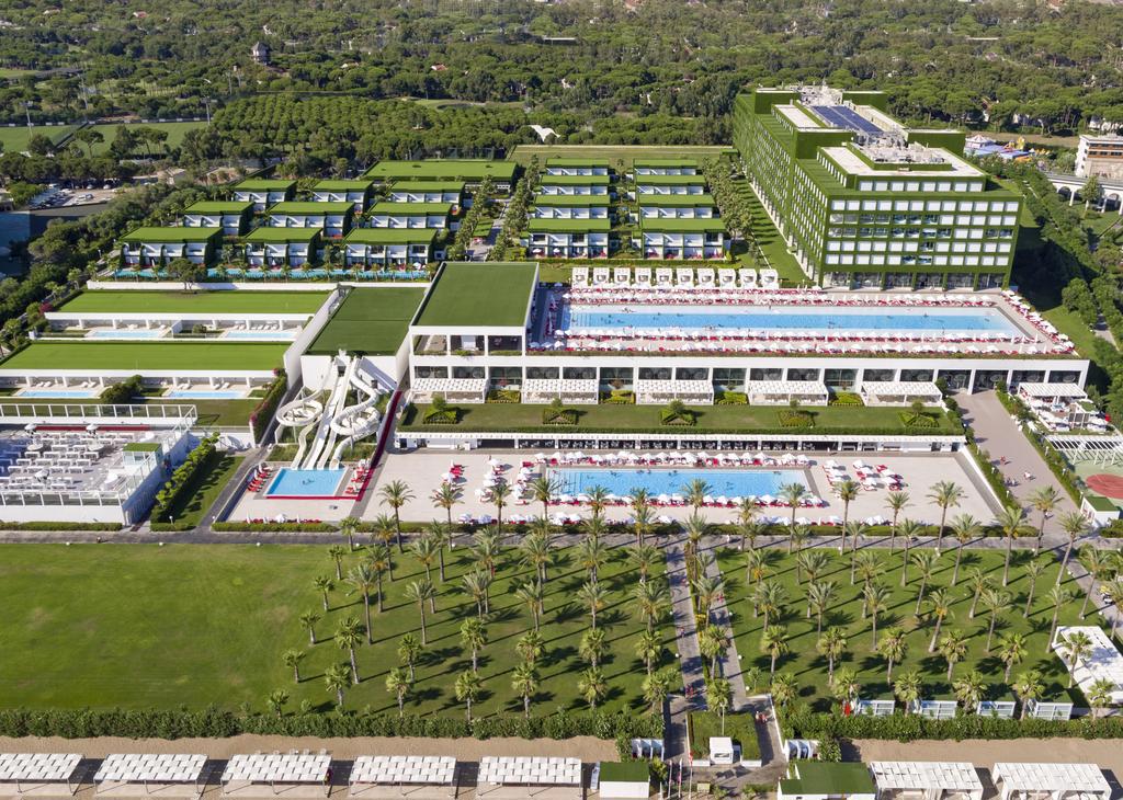 Hotel Royal Adam & Eve