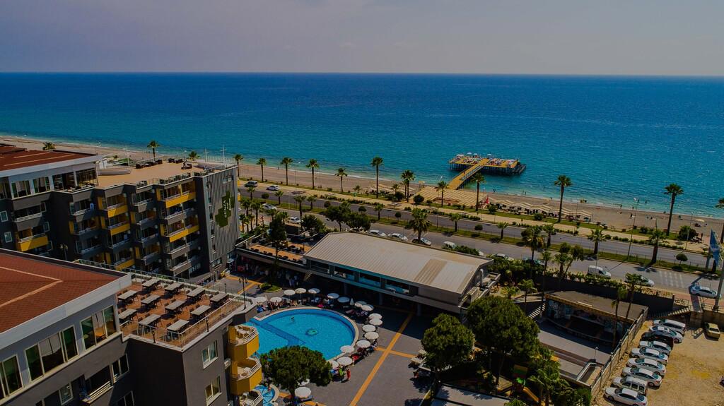Hotel Senza Grand Santana