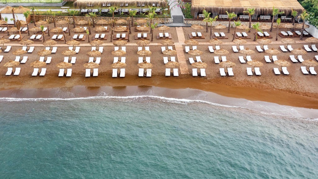 Rubi Platinum Sign Hotel