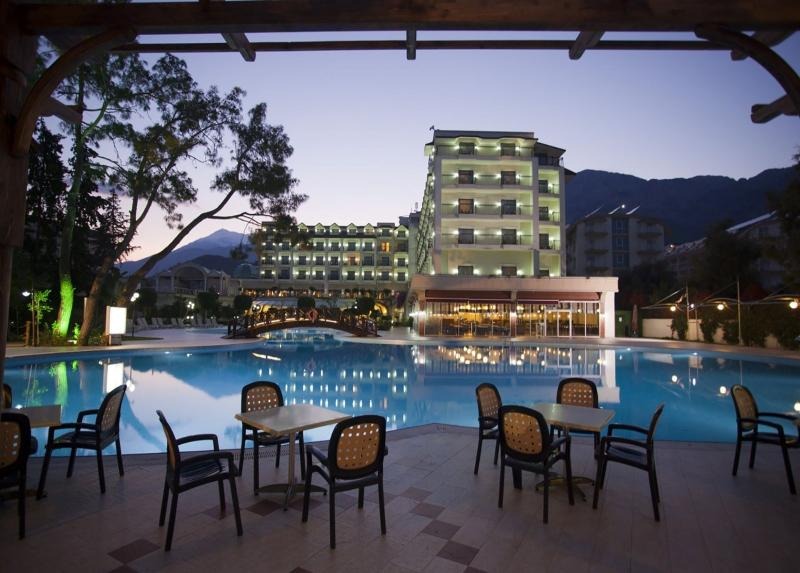 Fore Resort & Spa 