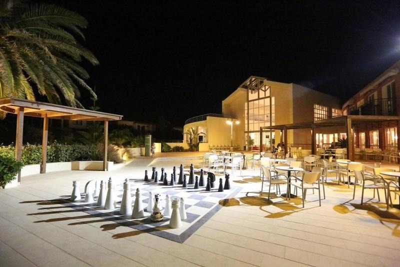 Hotel Minos Mare Royal
