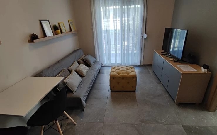 Duplex Emily