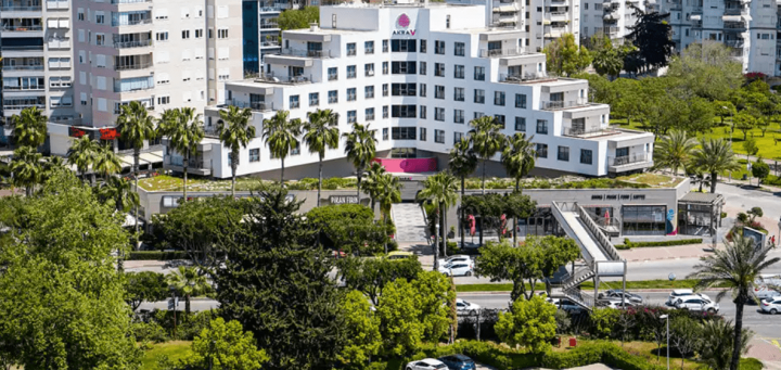 Akra V Hotel