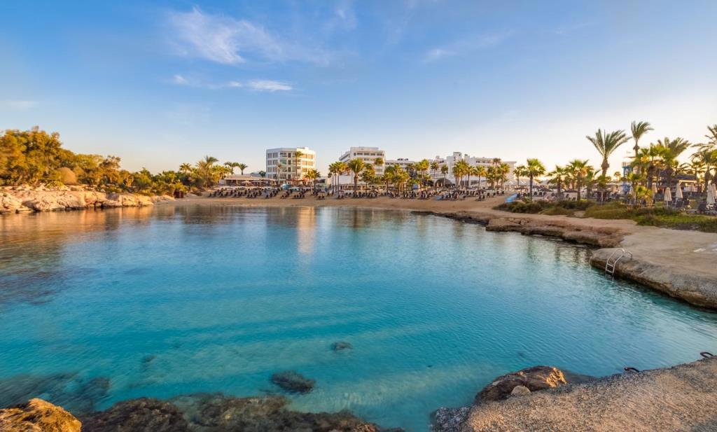 Hotel Adams Beach