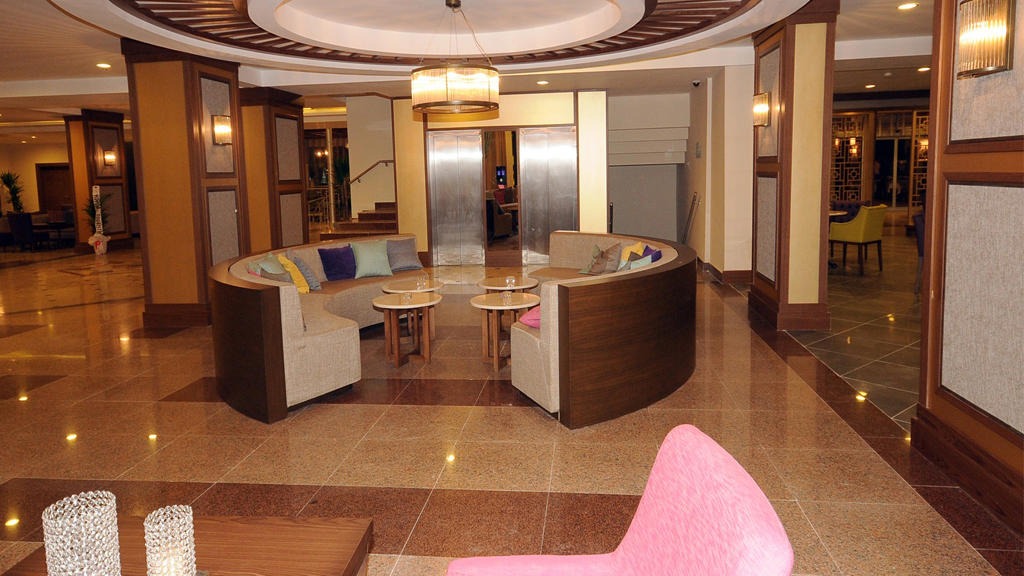 Insula Resort & Spa Hotel