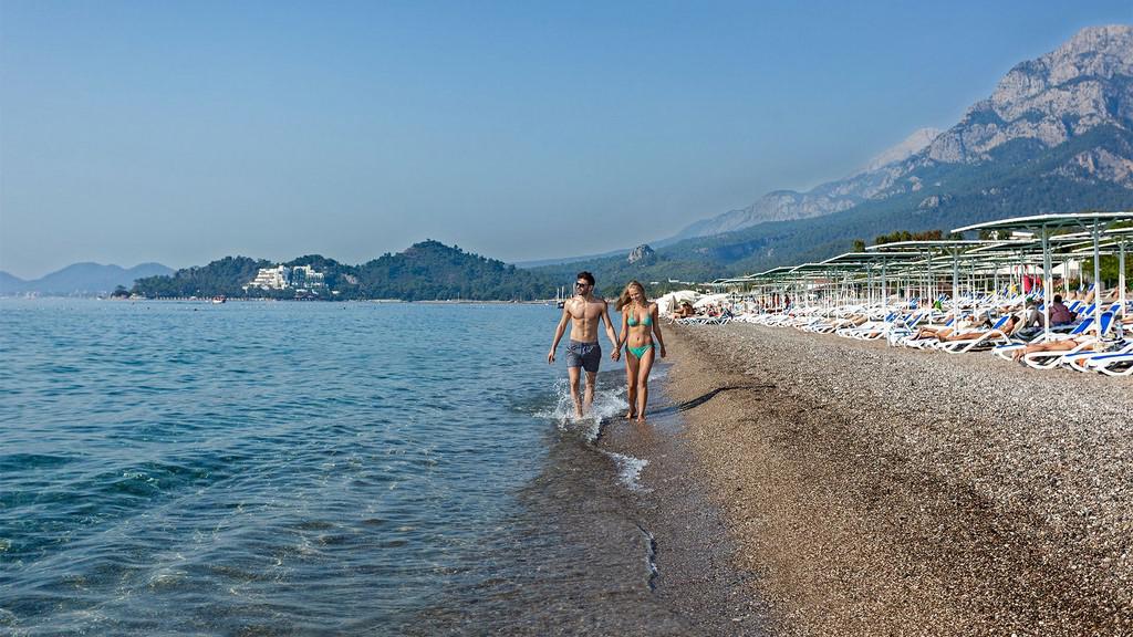 Karmir Resort & Spa