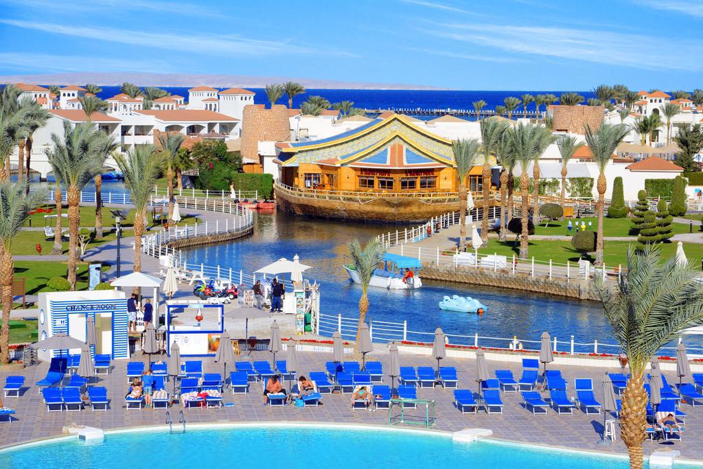 Pickalbatros Dana Beach Resort