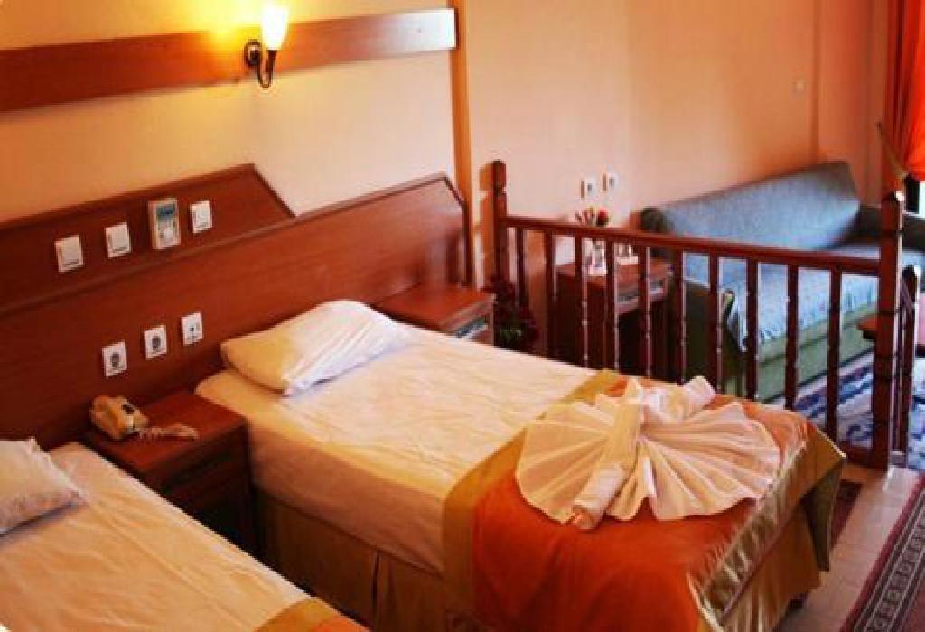 Hotel Amos