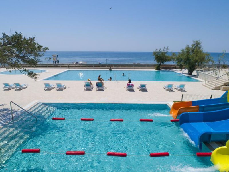 Hotel Pearl Beach Resort