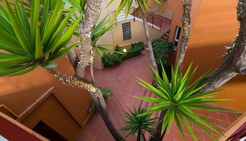 Elotia Hotel