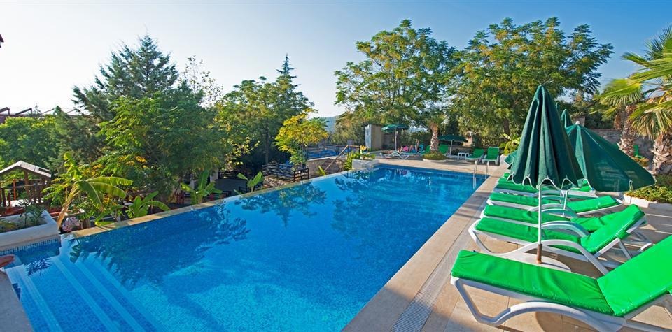 Perdikia Hill Family Resort