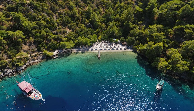 Hillside Beach Club