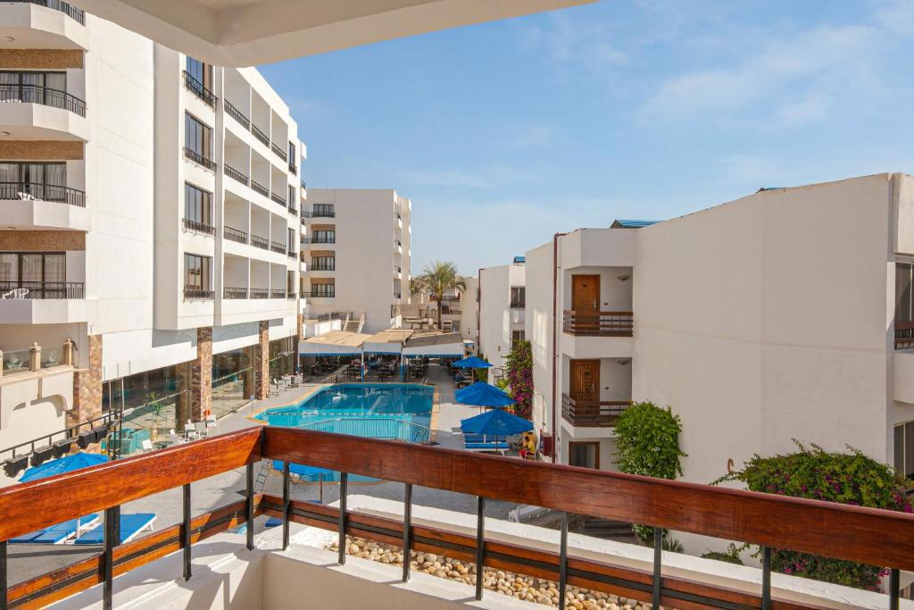 Marlin Inn Beach Resort
