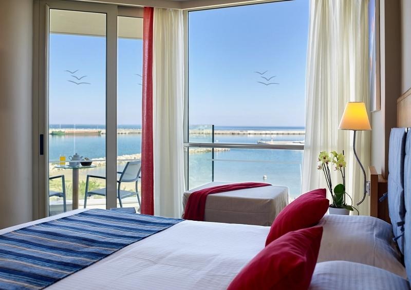 Hotel Kyma Suites Beach Hotel