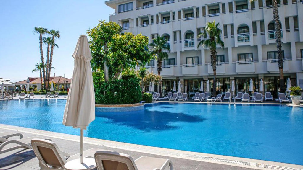 Side Star Beach Hotel