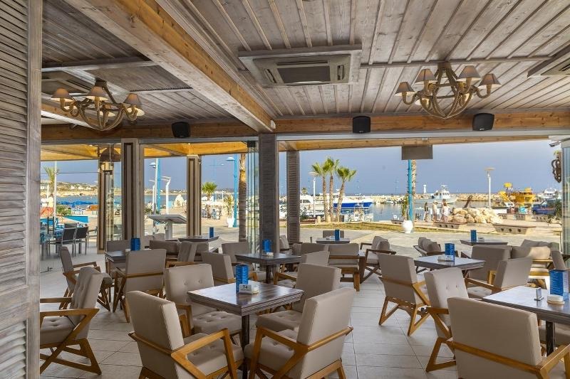 Hotel Limanaki Beach Hotel and Suites