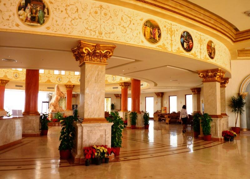 Titanic Palace