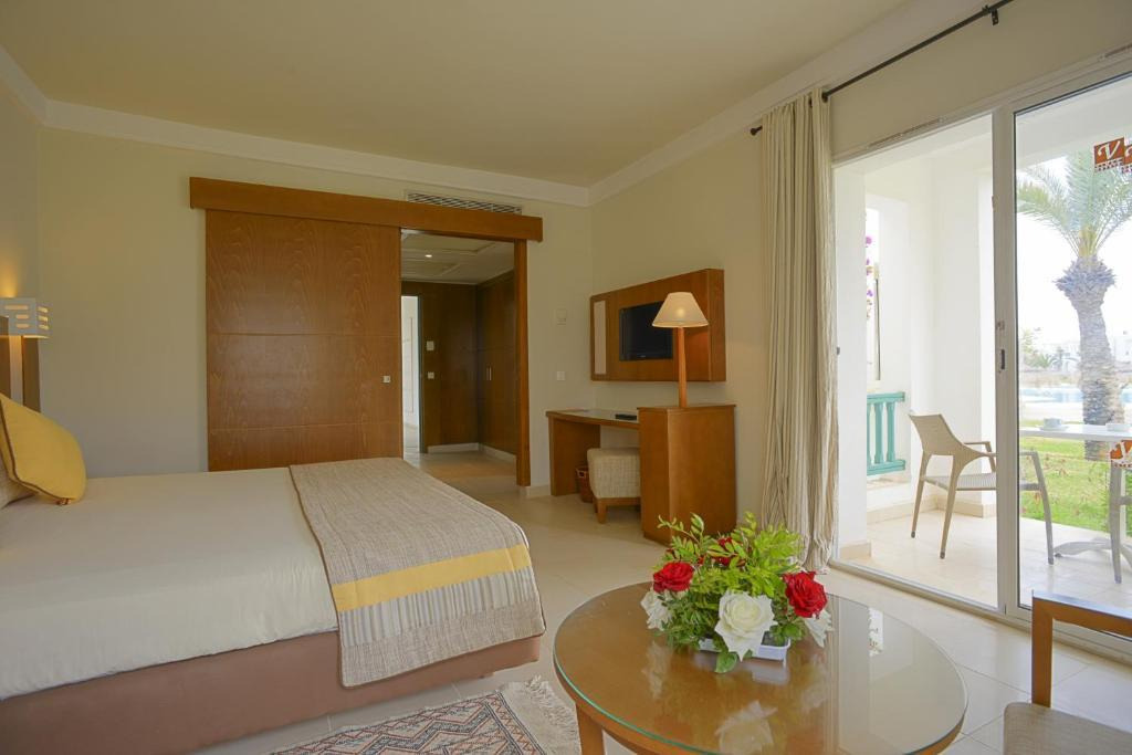 Vincci Helios Beach and Spa