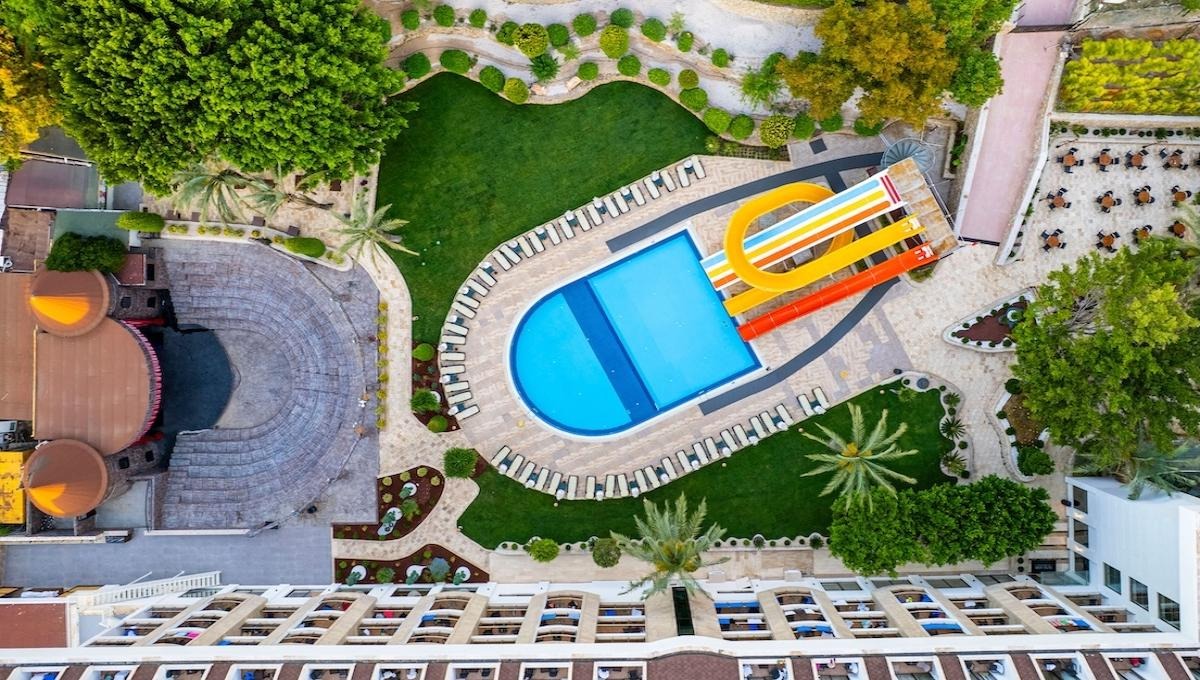 Sunland Resort Hotel