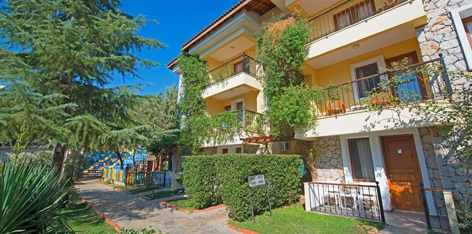 Perdikia Hill Family Resort