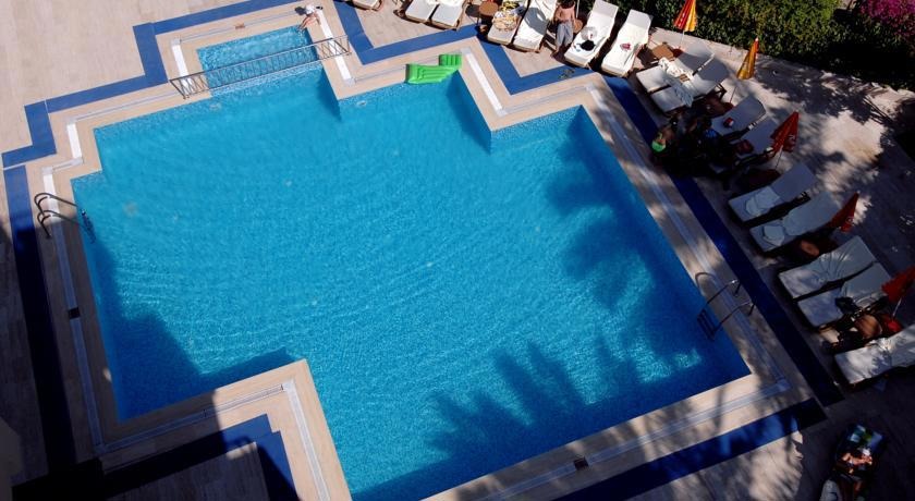 Viking Nona Beach Hotel