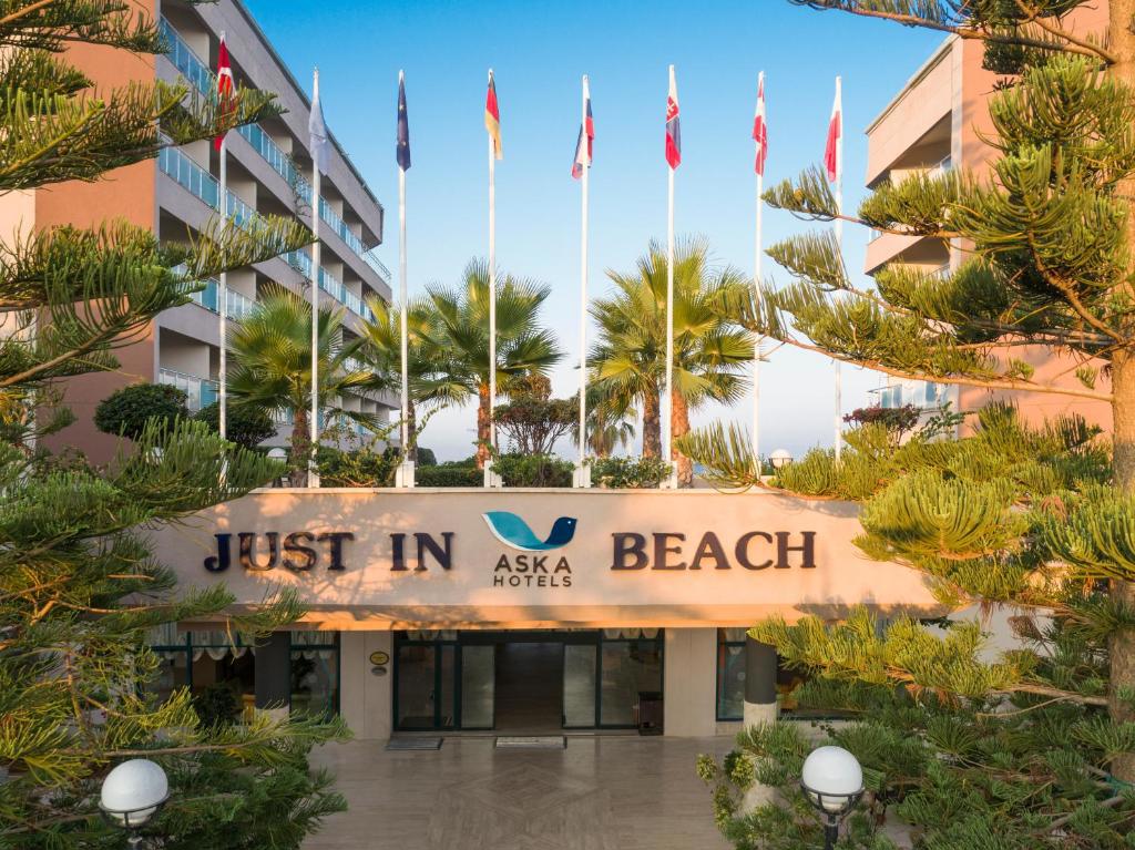 Hotel Aska Just In Beach
